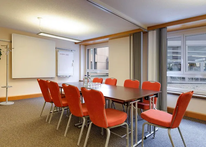 Moevenpick Отель 4*