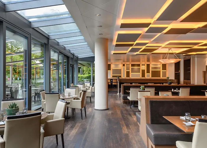 Moevenpick Отель Лозанна